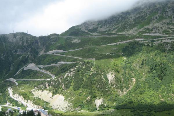 Grimselpass | 2.165 m | Innertkirchen  Gletsch – Bild 1 vergrößern