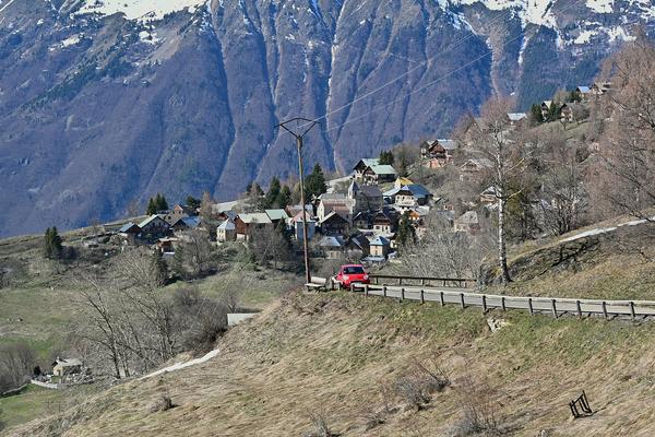 Pas de la Confession | 1.542 m | Allemond  Le Bourg-d'Oisans – Bild 1 vergrößern