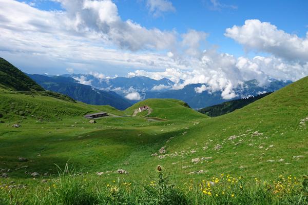 Panoramica delle Vette | 1.800 m | Ravascletto  Tualis – Bild 1 vergrößern
