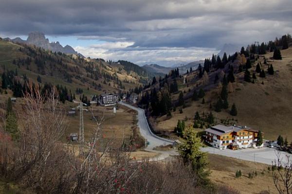 Passo Campolongo | 1.875 m | Arabba  Corvara – Bild 1 vergrößern