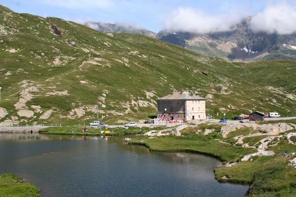 Passo del San Bernardino  / St. Bernhardinpass – Bild 1 vergrößern